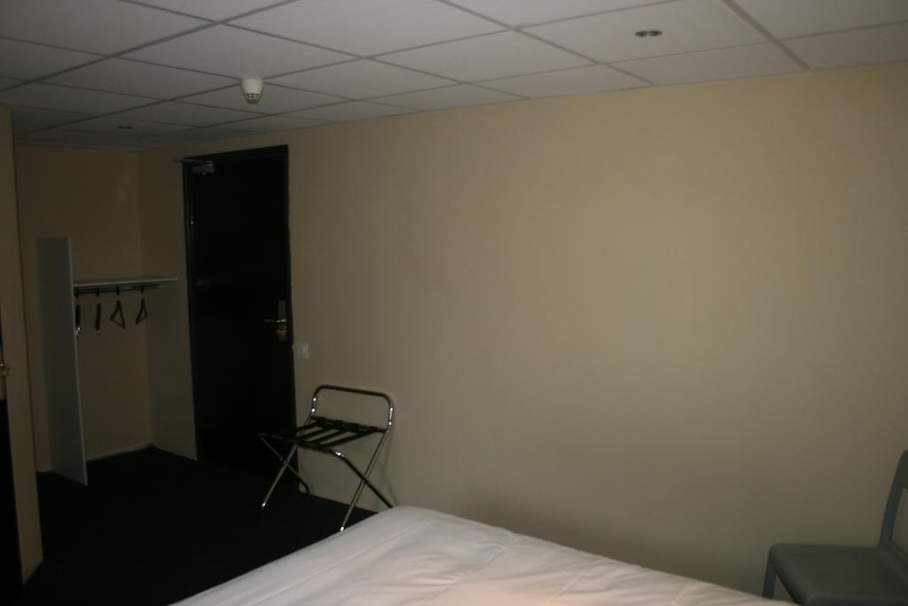 Les 4 Vallees Hotel Albertville Kamer foto
